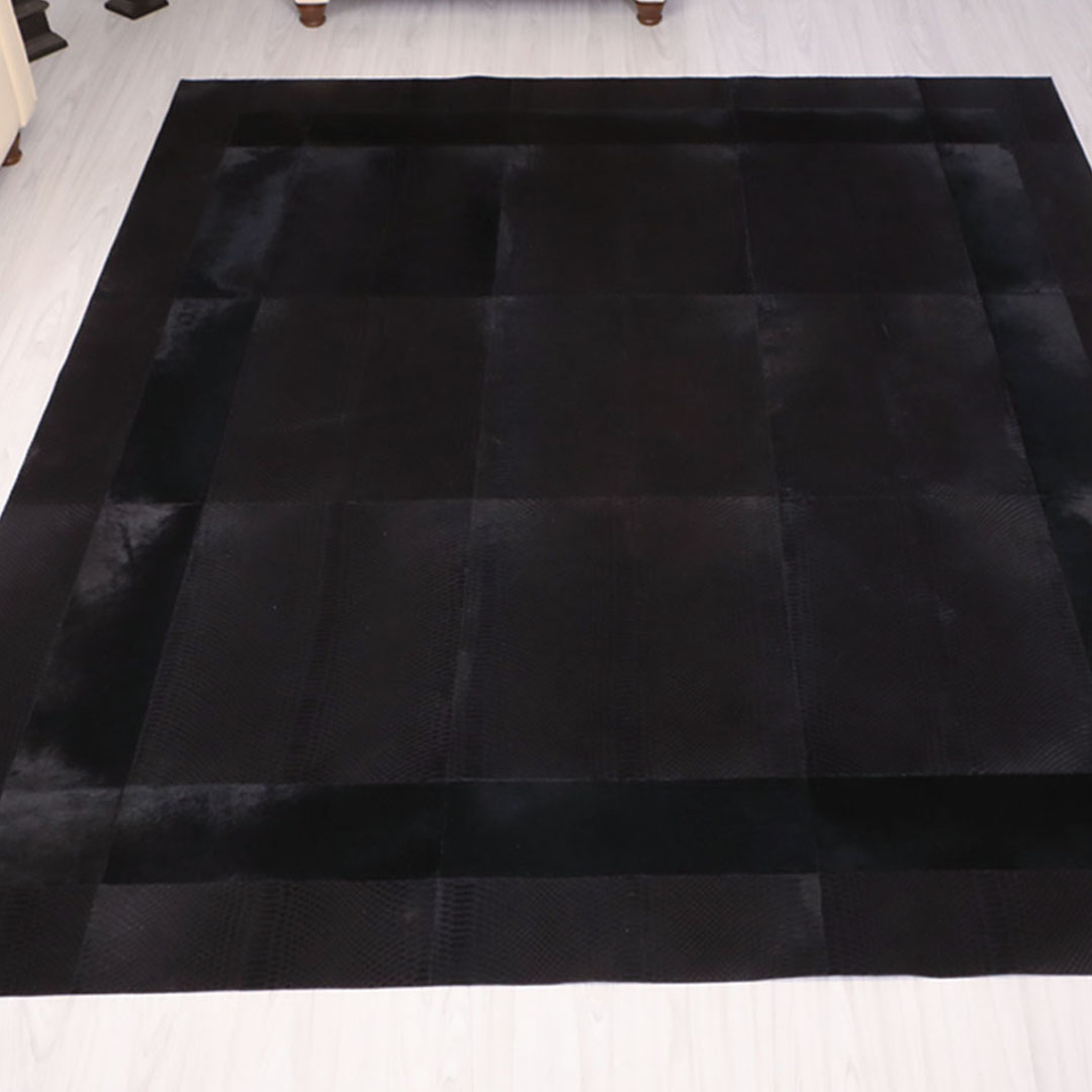 Hakiki Deri Anaconda Desenli Siyah Deri Halı