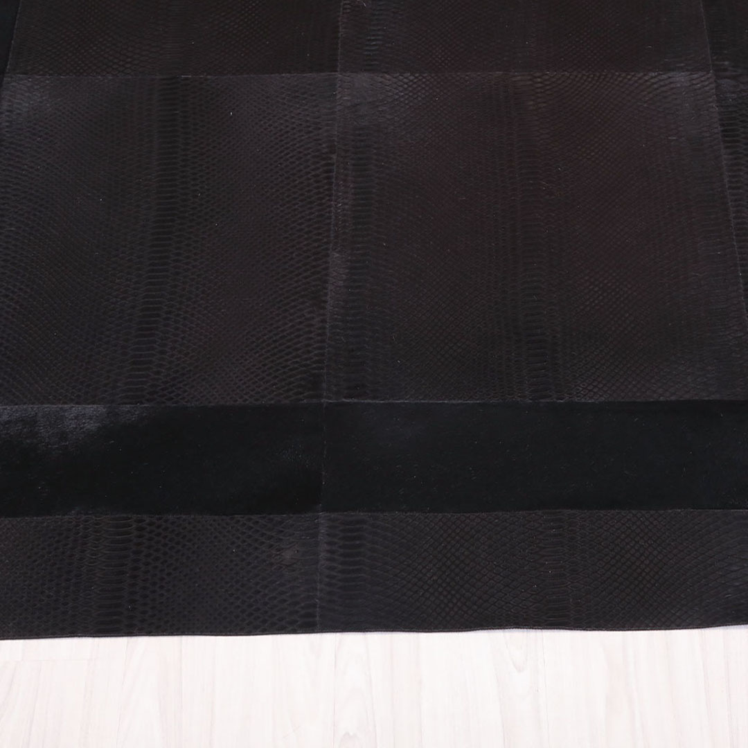 Hakiki Deri Anaconda Desenli Siyah Deri Halı